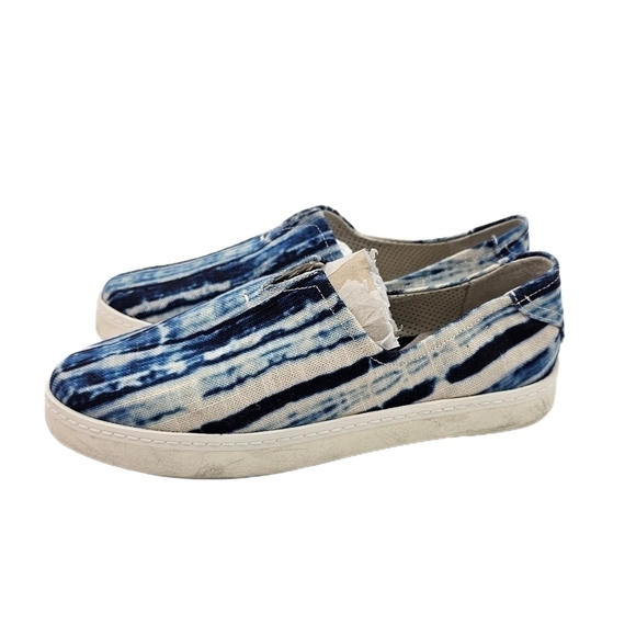 Franco Sarto Shoes - FRANCO SARTO Women's AVANT 2 Slip On Blue White Printed Sneakers Shoes Size 6.5